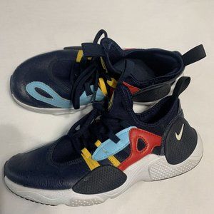 Nike Huarache E.D.G.E. Big Kids Shoes 4.5y